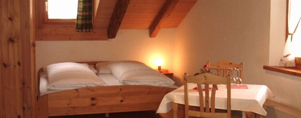 Schorta'S Alvetern - Boutique Hotel & Restaurant Ardez Екстериор снимка