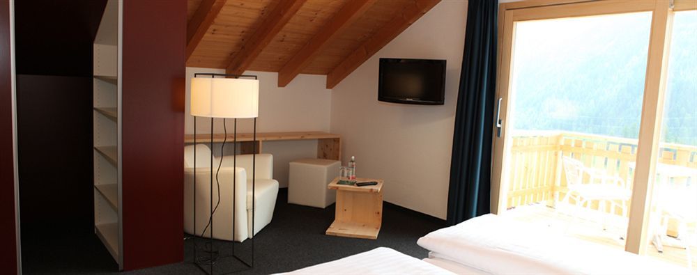Schorta'S Alvetern - Boutique Hotel & Restaurant Ardez Екстериор снимка