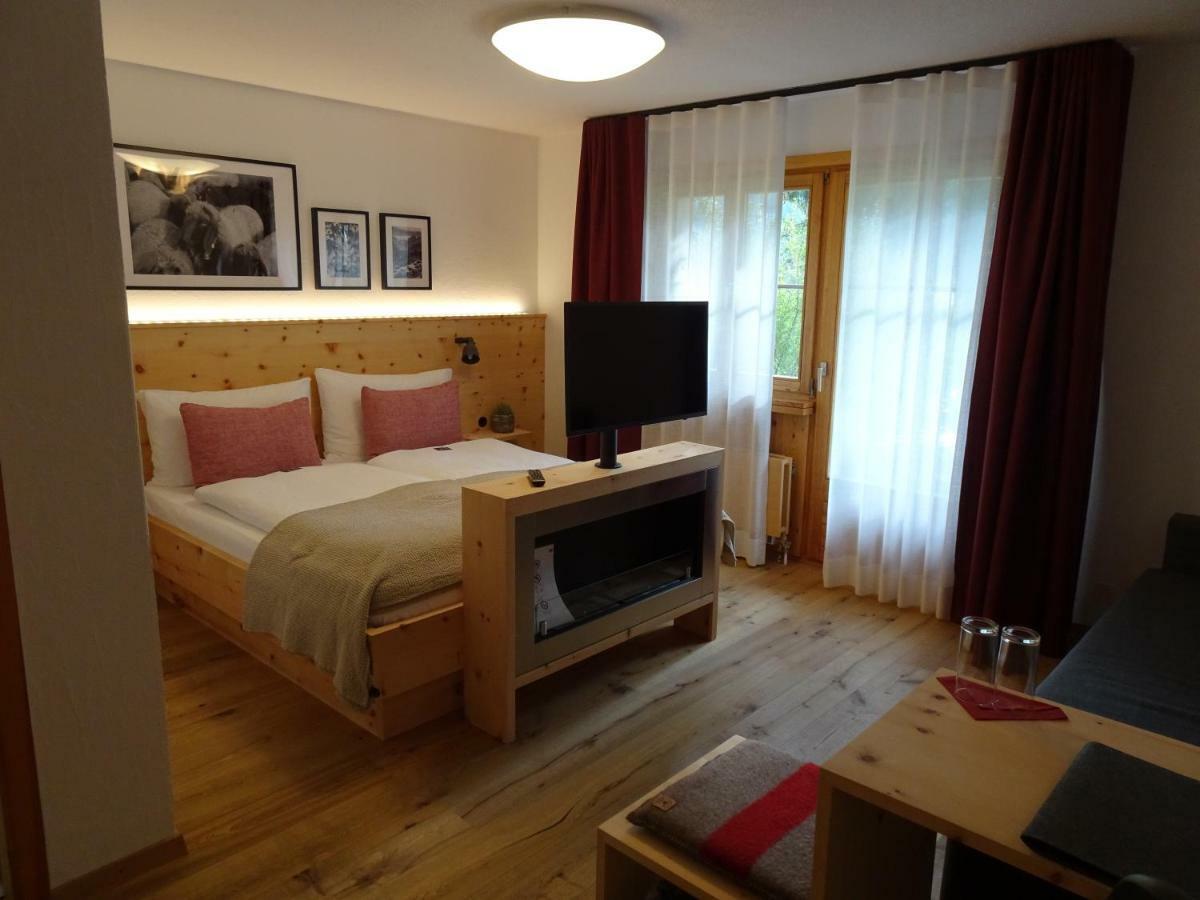 Schorta'S Alvetern - Boutique Hotel & Restaurant Ardez Екстериор снимка
